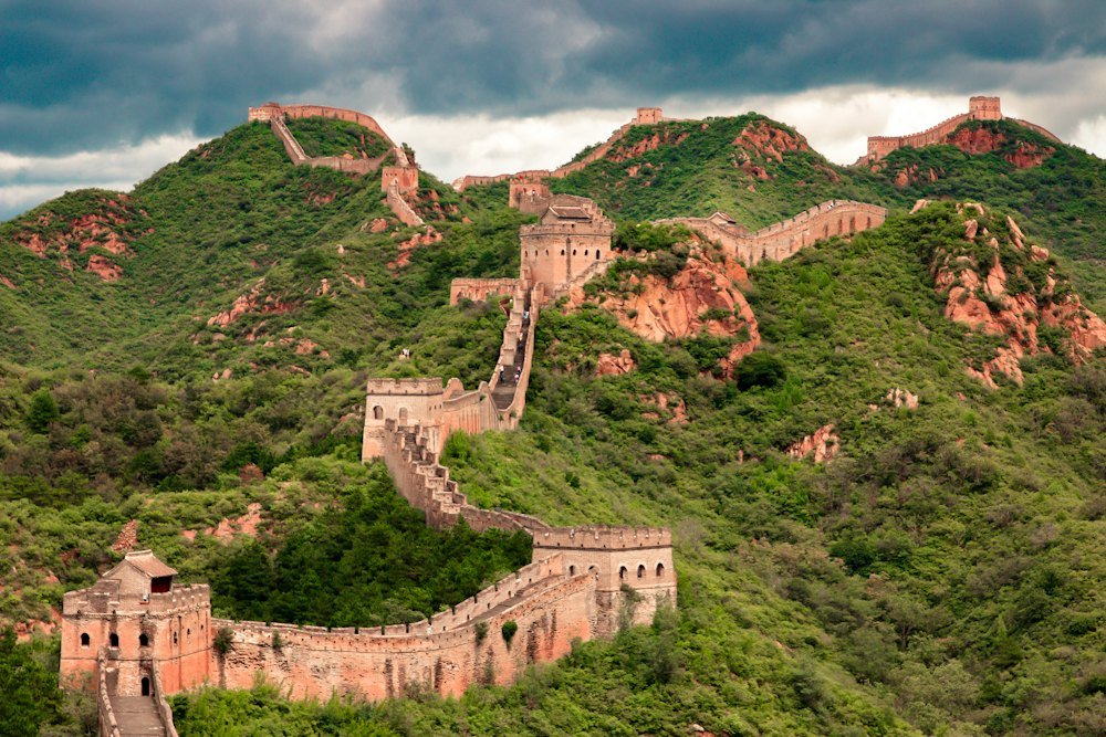 Iconic China: Imperial & Modern Wonders